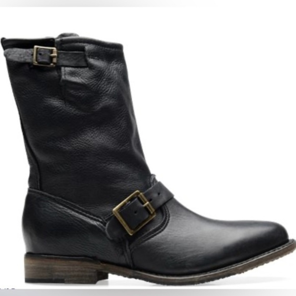 Vintage Veronica Slouch Black Upper Leather Heeled Boot